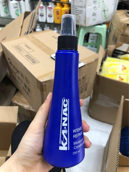 Xịt dưỡng tóc 2 lớp 250 ml