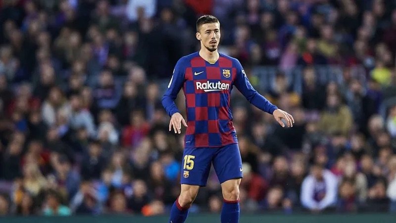 Lenglet lạc lõng giữa đội hình đầy sao của Barca