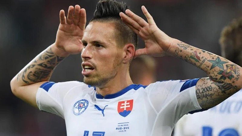 Cầu thủ Marek Hamsik đặc biệt từ tài năng đến phong cách của mình Cầu thủ Marek Hamsik - Gã Mohican và tình yêu với Napoli