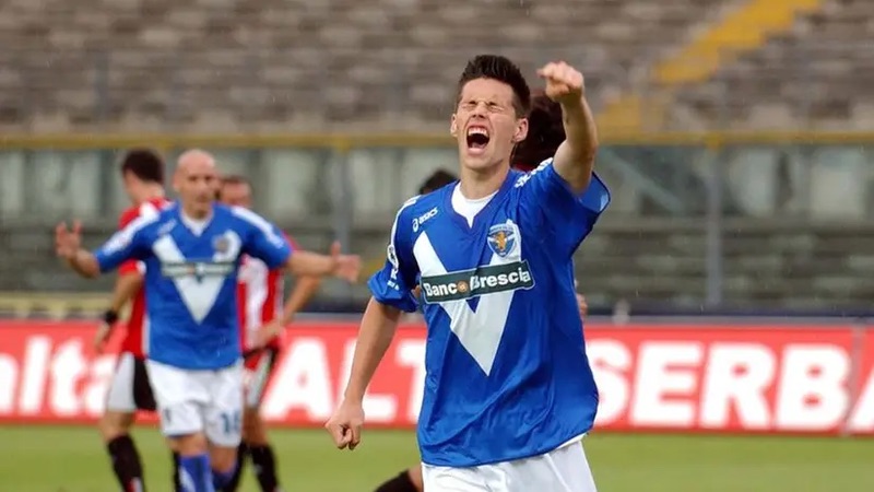 Cầu thủ Marek Hamsik đã trưởng thành với những đội bóng nhỏ Cầu thủ Marek Hamsik - Gã Mohican và tình yêu với Napoli